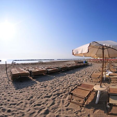 Hotel Antonella Lido di Classe Exterior photo