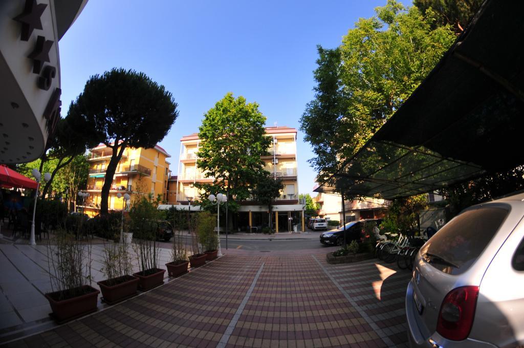 Hotel Antonella Lido di Classe Exterior photo