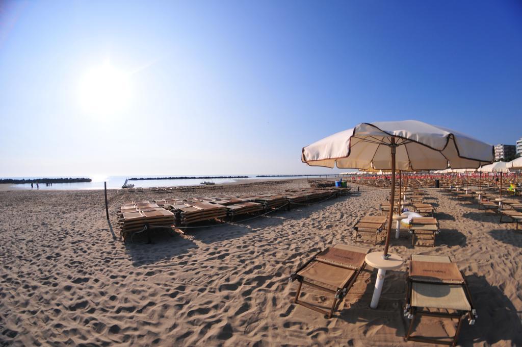 Hotel Antonella Lido di Classe Exterior photo